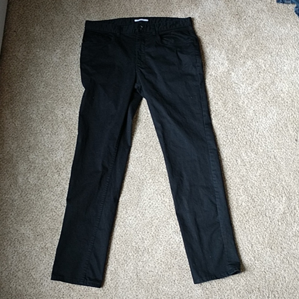 The authentic 5-pocket slim fit